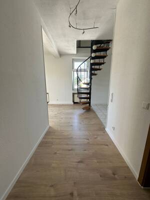 Renovierte Maisonette-Wohnung mit Balkon in Gelsenkirchen-Erle – 45891 Gelsenkirchen – Vorschaubild 1