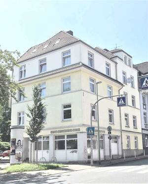 frisch renovierte EG Wohnung, ruhig gelegen mit viel Licht.