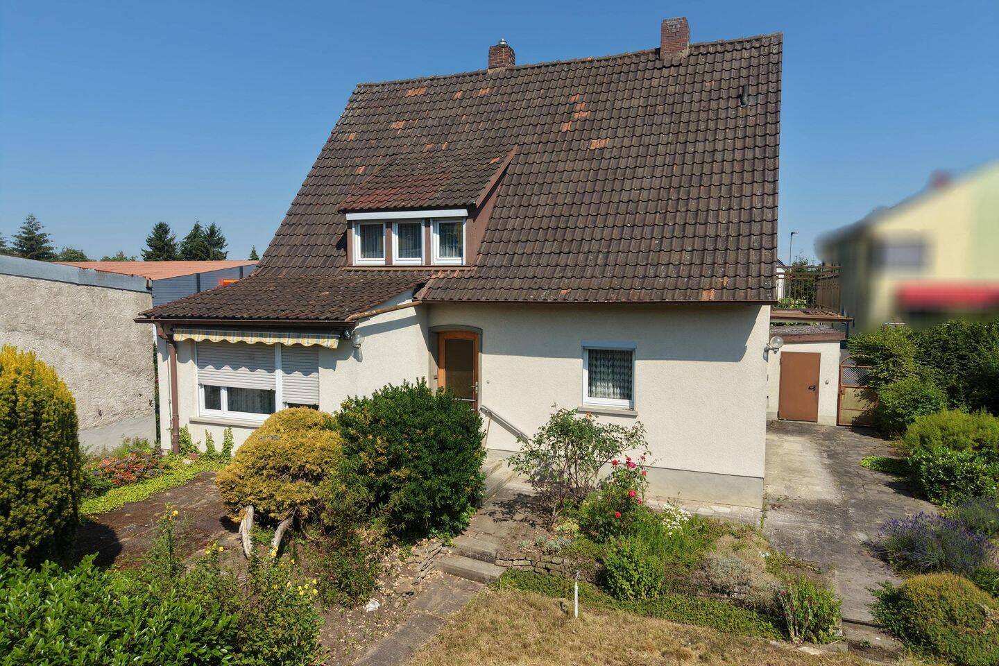 Eine grüne Oase im Herzen der Ortschaft – Gochsheim – Vorschaubild 3
