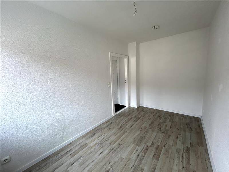 Renovierte 3-Zimmer-Wohnung mit Mietergarten in Geestemünde – Bremerhaven – Vorschaubild 4