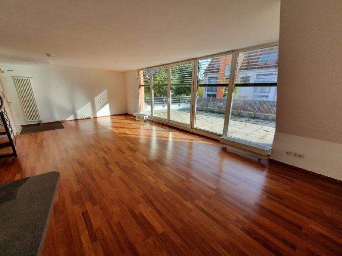 2,5 Zimmer Wohnung im Loftstil direkt an der Burg