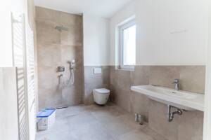 MODERNE 3-ZIMMER-ERDGESCHOSSWOHNUNG MIT EIGENEM GARTEN IN FÜRTH – 90765 Fürth – Vorschaubild 6