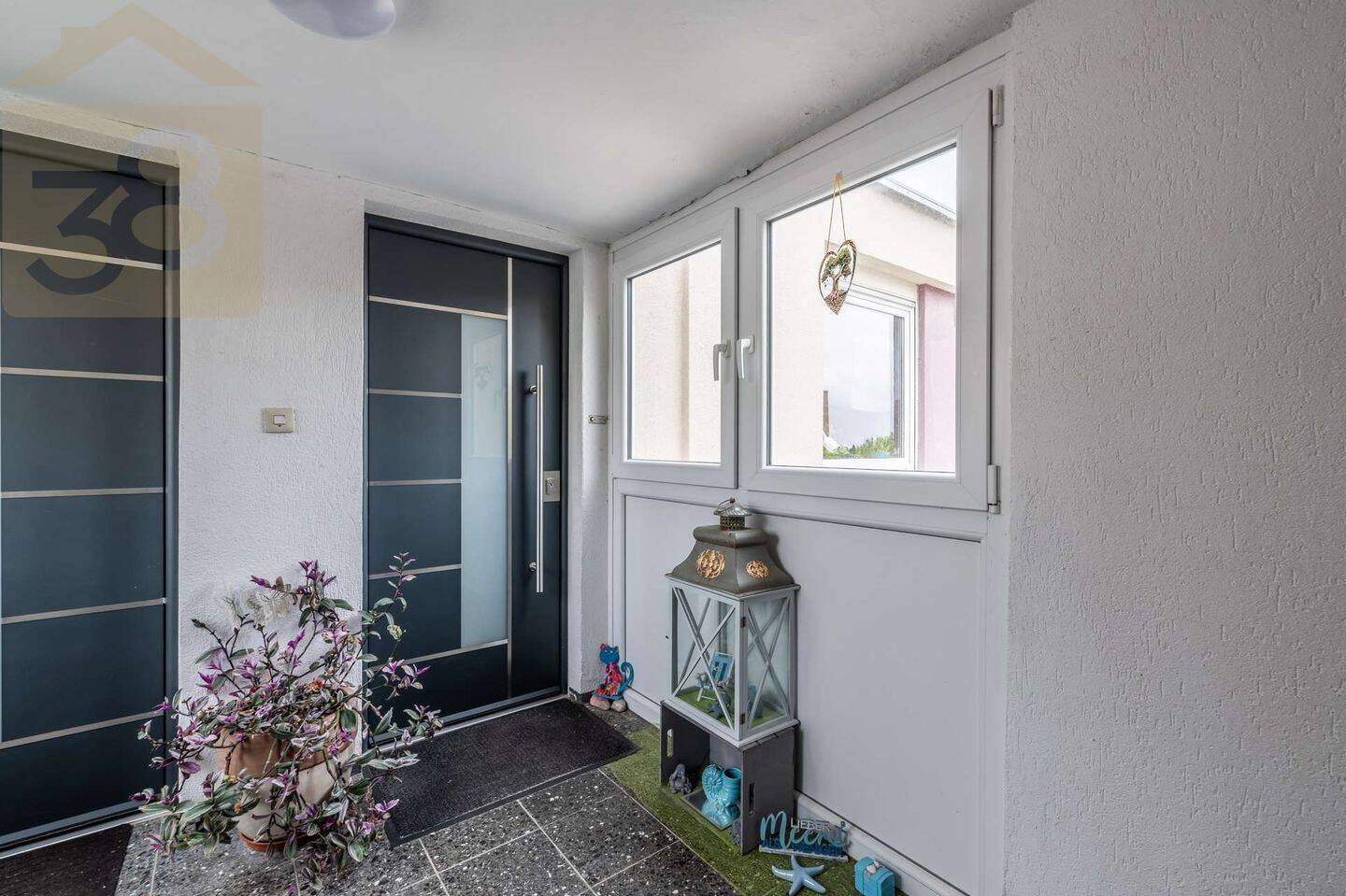 4-Zimmer-Wohnung mit neuwertiger Küche, Garage & Balkon in Wolfsburg! Meine Wohnung = Mein Partner! – Wolfsburg – Vorschaubild 3