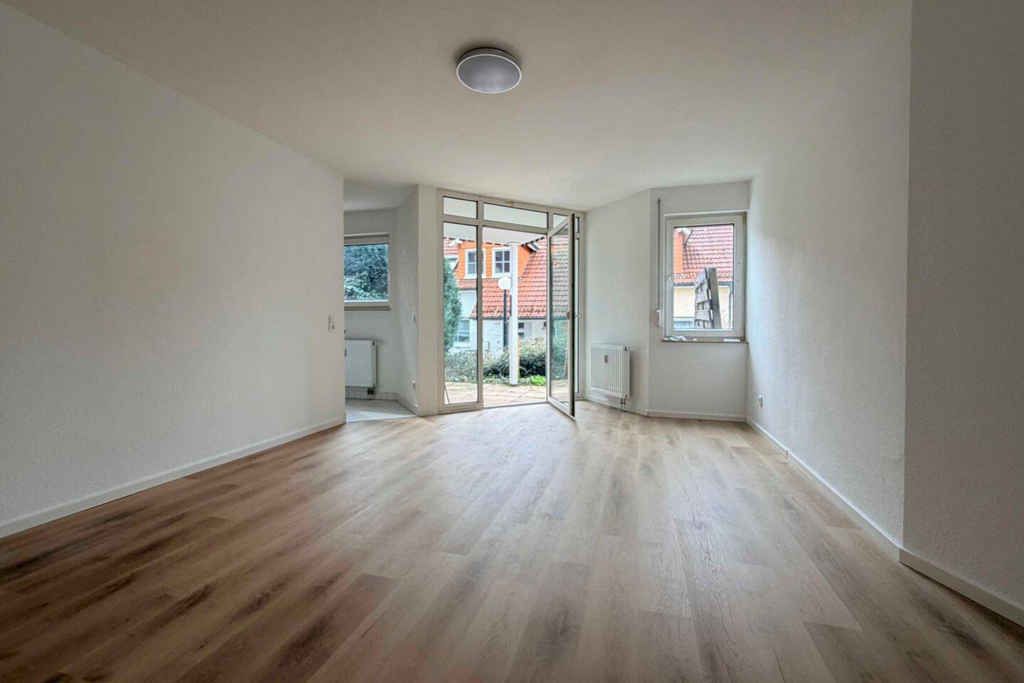 *Bezugsfrei!* 1-Zimmer Terrassenwohnung – Dresden – Vorschaubild 3