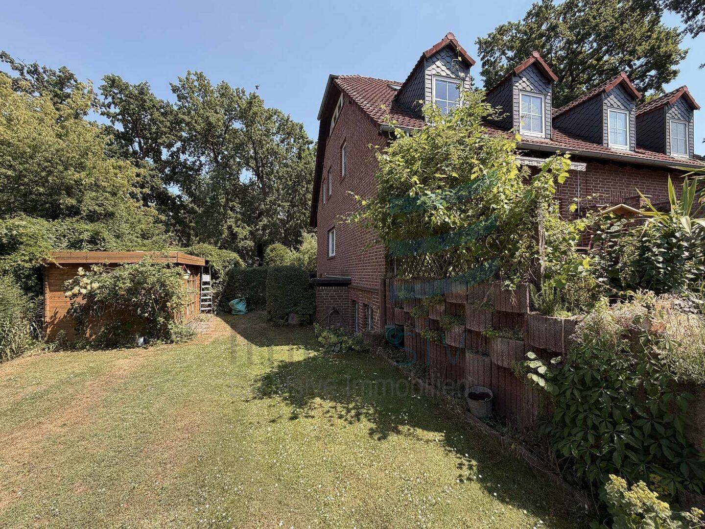 Bezugsfreie DHH mit schönem Garten im schönen Falkensee – Falkensee – Vorschaubild 9