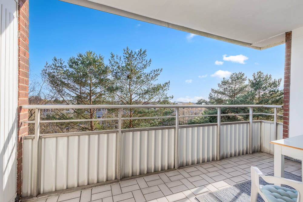 3-Zimmer-Wohnung mit Süd-Balkon, Aufzug & Top-Anbindung - nur 3 Min. zur U1 – Hamburg – Vorschaubild 5