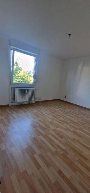 Provisionsfrei* Ruhige 3,5-Zimmer-Wohnung mit Südbalkon & Grünblick - Parkseite direkt unterm Dach in Mannheim-Vogelstang – 68309 Mannheim – Vorschaubild 8