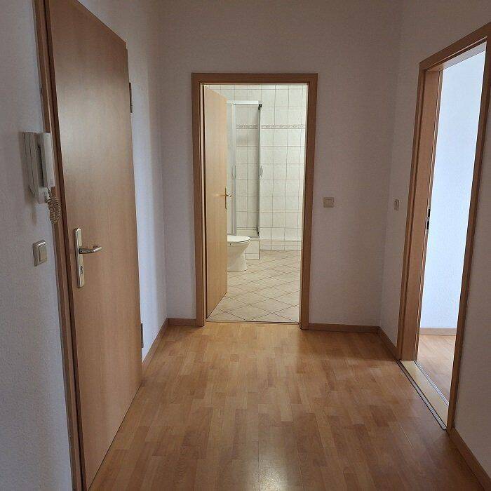 charmante 1,5 Raumwohnung mit Einbauküche – Chemnitz – Vorschaubild 9