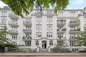 Ein Zuhause, das historischen Altbaucharme mit modernem Luxus vereint – 22085 Hamburg – Vorschaubild 2