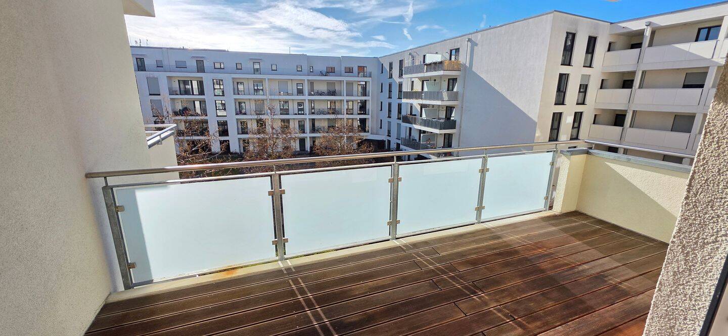 Zentrale 4 Zimmer Wohnung mit Süd-Balkon!