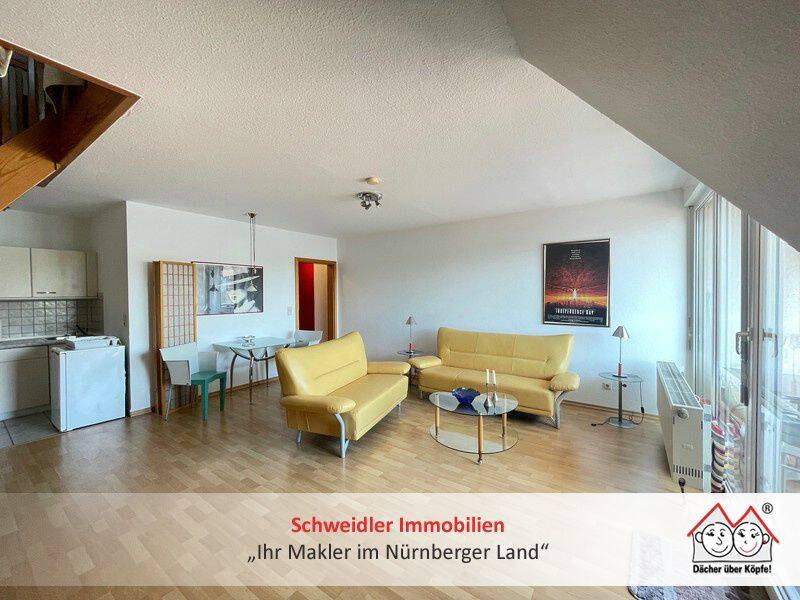 Schöne 2-Zimmer-Maisonettewohnung mit Balkon, Küchenzeile, TG-Stellplatz und Aufzug in Nürnberg