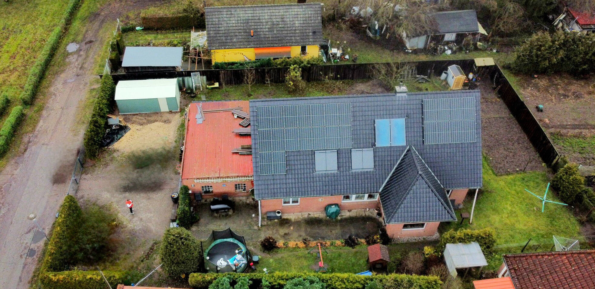 Saniertes Einfamilienhaus mit vielen Möglichkeiten der Nutzung "Einfamilienhaus oder Zweif - Mehrfamilienhaus" – Brahlstorf – Bild 1 von 9