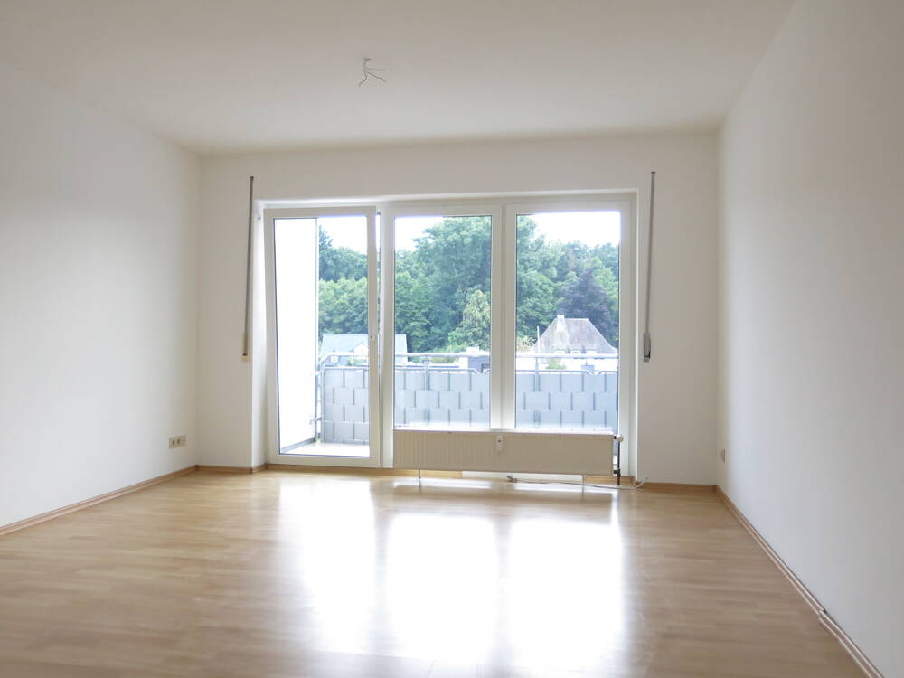 SCHNUCKELIGE DG-WOHNUNG MIT BALKON!  Arnsberg-Hüsten Achtung: Wohnberechtigungsschein (WBS) erforde