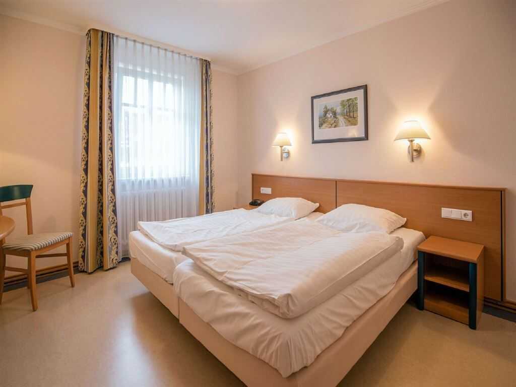 Komfort Apartment inmitten des Parks in nachgefragter Südost Lage unweit vom Strand – Binz – Vorschaubild 5