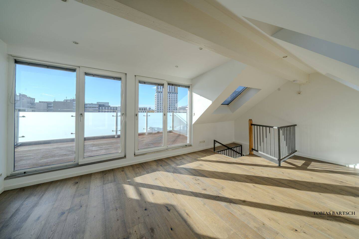 Hochwertiges Dachgeschoss-Ensemble mit traumhaften Dachterrassen in Bestlage Düsseldorf-Düsseltal – Düsseldorf – Vorschaubild 8