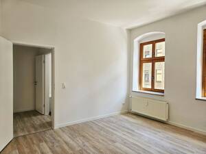 Mit Video: Frisch saniert - 2 Zimmer mit Tageslichtbad und Einbauküche! – 39112 Magdeburg – Vorschaubild 7