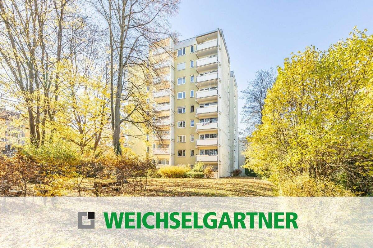 Erbbaurecht: Vermietete Eigentumswohnung mit Ost-Balkon und Blick in den grünen Innenhof – 80993 München – Bild 1 von 9