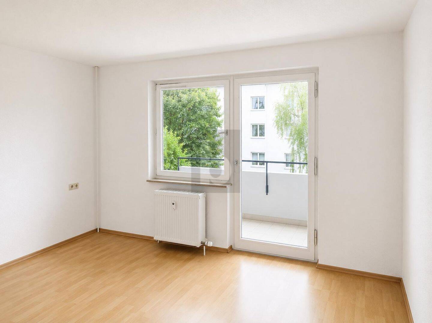 HELL & SOFORT BEZIEHBAR MIT SÜDBALKON – Reutlingen – Vorschaubild 3