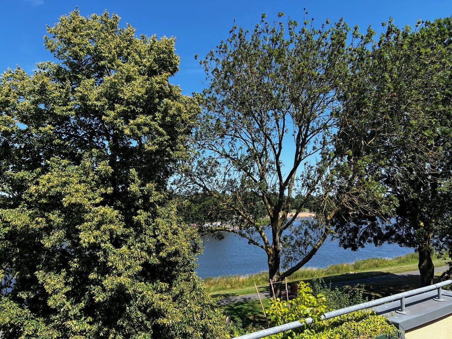 Traumlage mit Blick auf den Werdersee inklusive Sonnenterrasse