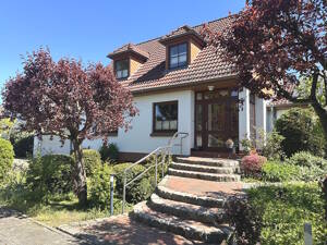 PURNHAGEN-IMMOBILIEN - Blumenthal-Bockhorn, freist 1-Fam.-Haus mit gr. Grundstück in ruhiger Lage