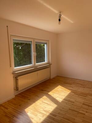 Sehr schöne 3 Zimmer Whg., mit großer Terrasse und Gartenbenutzung. – 91058 Erlangen – Vorschaubild 6