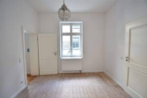 Mit Charme in D-Altstadt! Renoviertes Stadthaus im Hinterhof zu vermieten – 40213 Düsseldorf – Vorschaubild 9