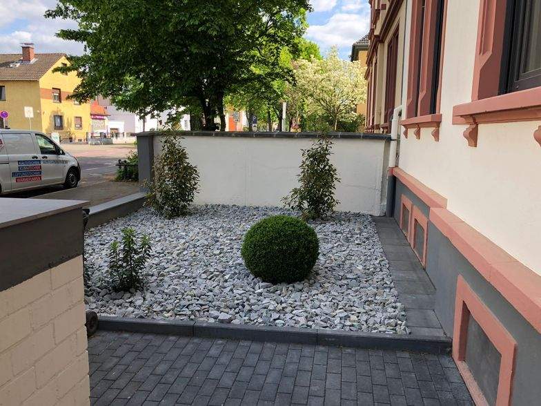 Saniertes und aufgeteiltes Mehrfamilienhaus mit 9 Wohneinheiten, 2 Doppel- und 3 Einzelgaragen und 4 PKW-Stellplätzen – Hanau – Vorschaubild 9