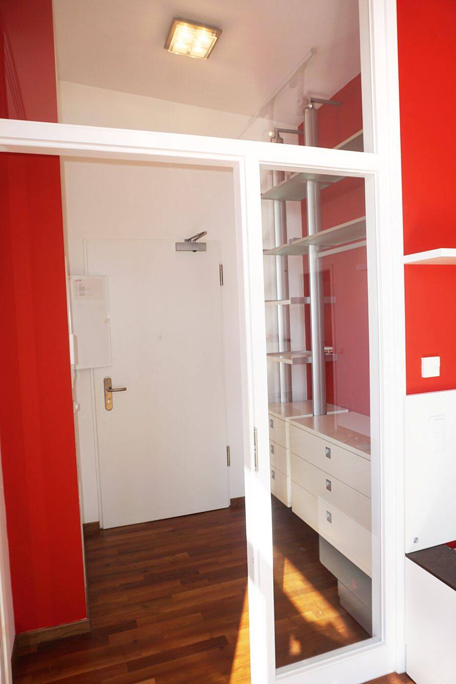 Exklusive 3-Zimmer-DG-Wohnung mit großer Süd-Dachterrasse, EBK, Lift, 2 Bädern und TG in Trudering – München – Vorschaubild 8