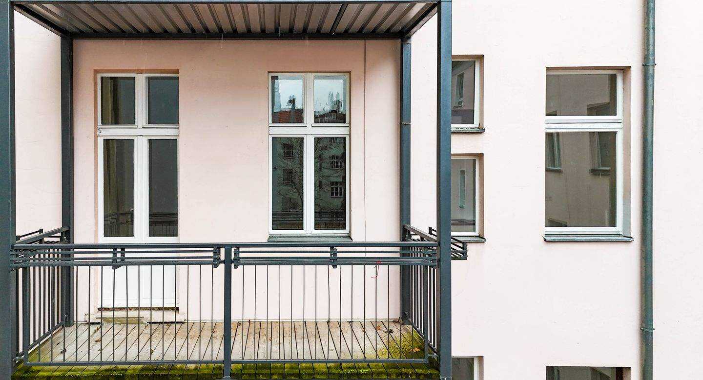Charmante 1-Zi-Wohnung in Neukölln mit Balkon, Parkett, modernem Bad und großzügigem Grundriss – Berlin – Vorschaubild 4