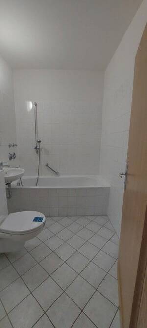 Ihre neue 3-Zimmer-Wohnung wartet! – 1239 Dresden – Vorschaubild 3