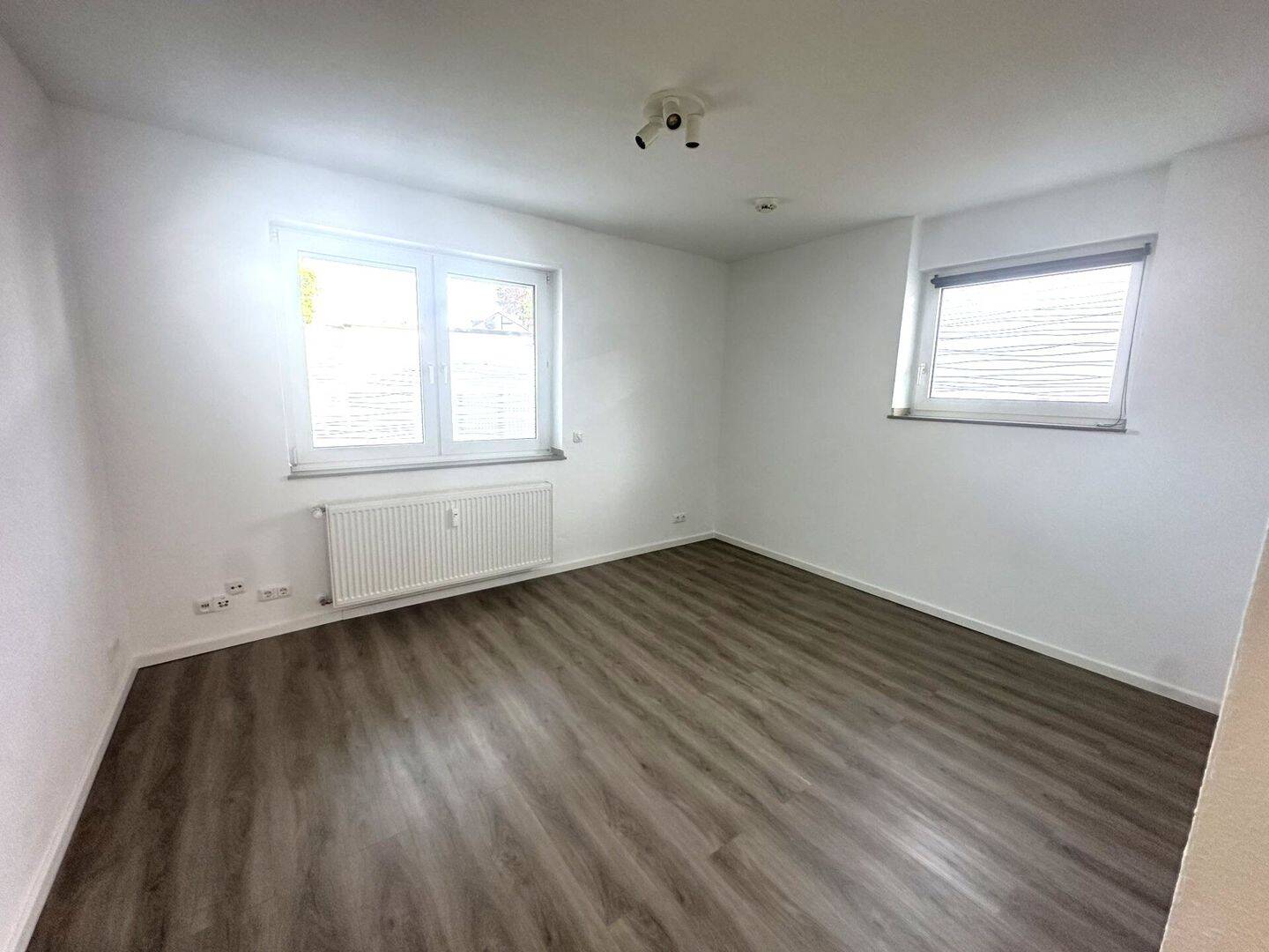 *** Attraktives EG Appartement mit Küche - renoviert - gute BAB Anbindung ***