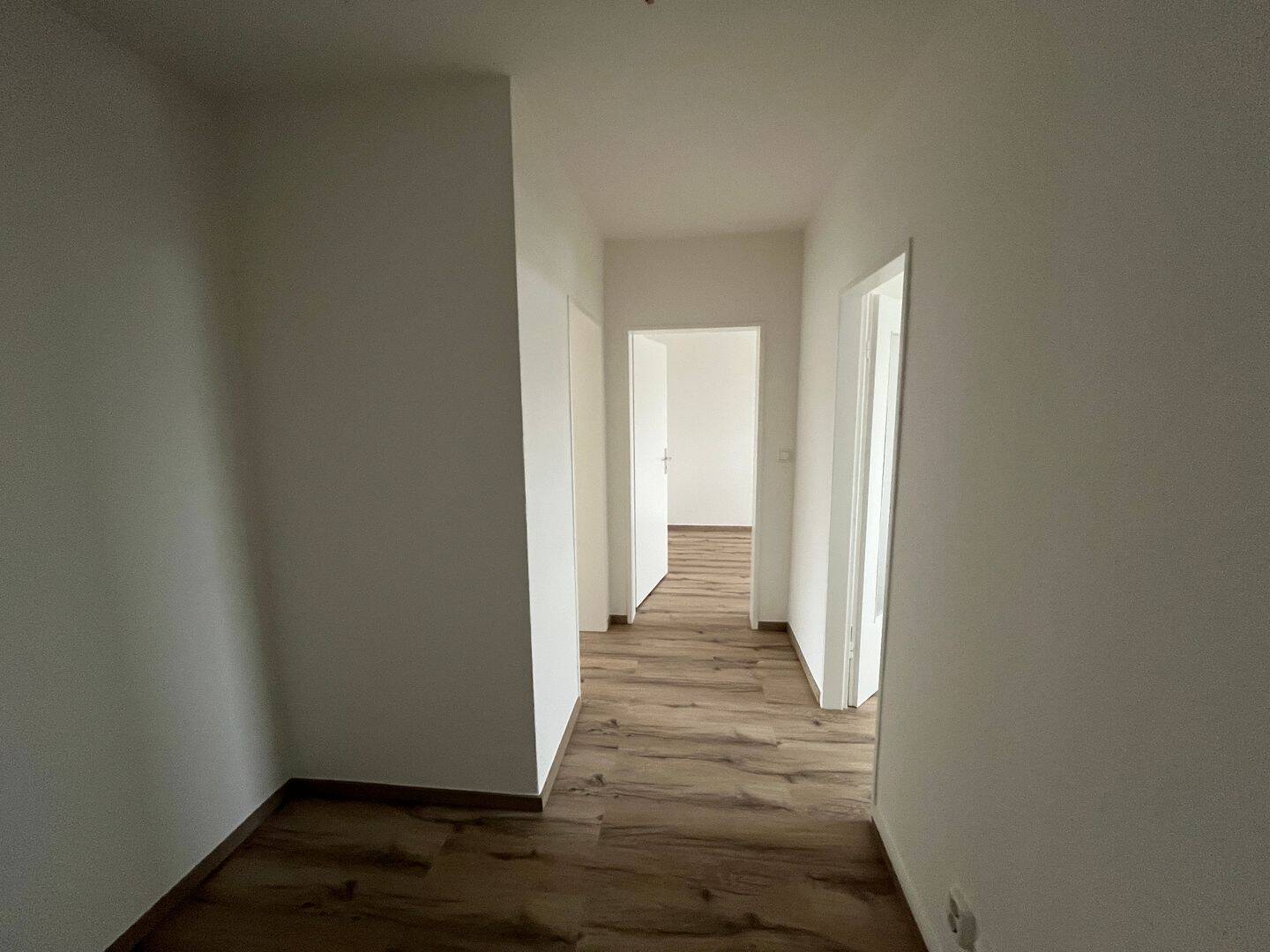 Geräumige, renovierte 3 Zimmer Wohnung – Quickborn – Vorschaubild 2