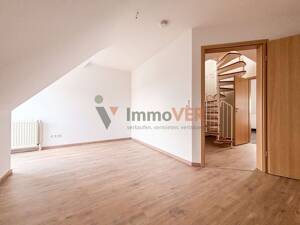 Maisonette über zwei Ebenen: 3,5 Zimmer, Südbalkon und Spitzboden in Stuhr-Brinkum – 28816 Stuhr – Vorschaubild 5