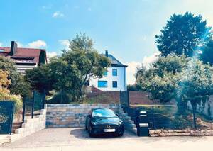 Erstbezug Möhringen: Stilvolle 3,5-Zi.-Etagenwohnung mit Kamin, Balkon & Garten