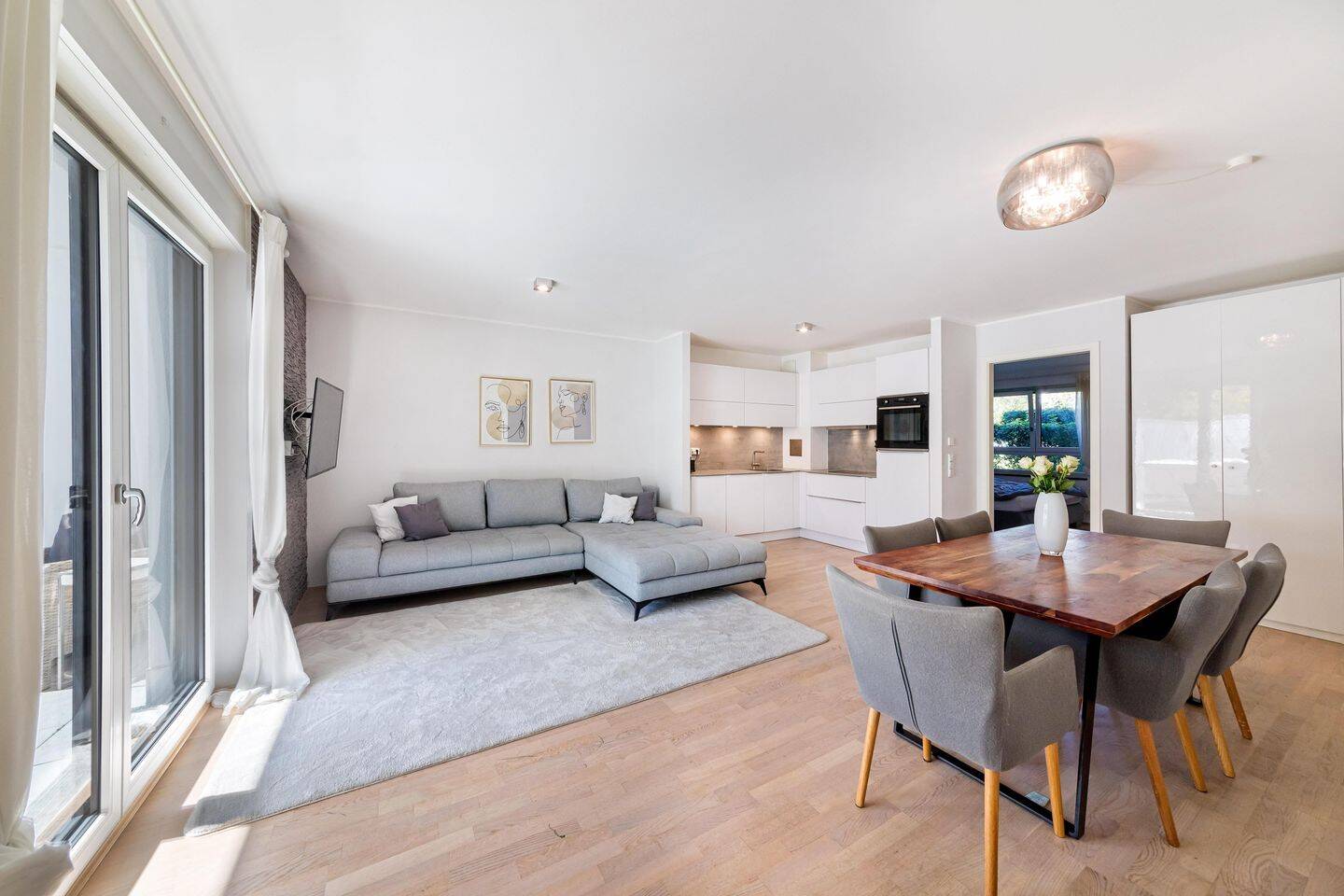 Exklusive 3-Zimmer-Wohnung mit Atriumgarten - top Lage! – München – Vorschaubild 7