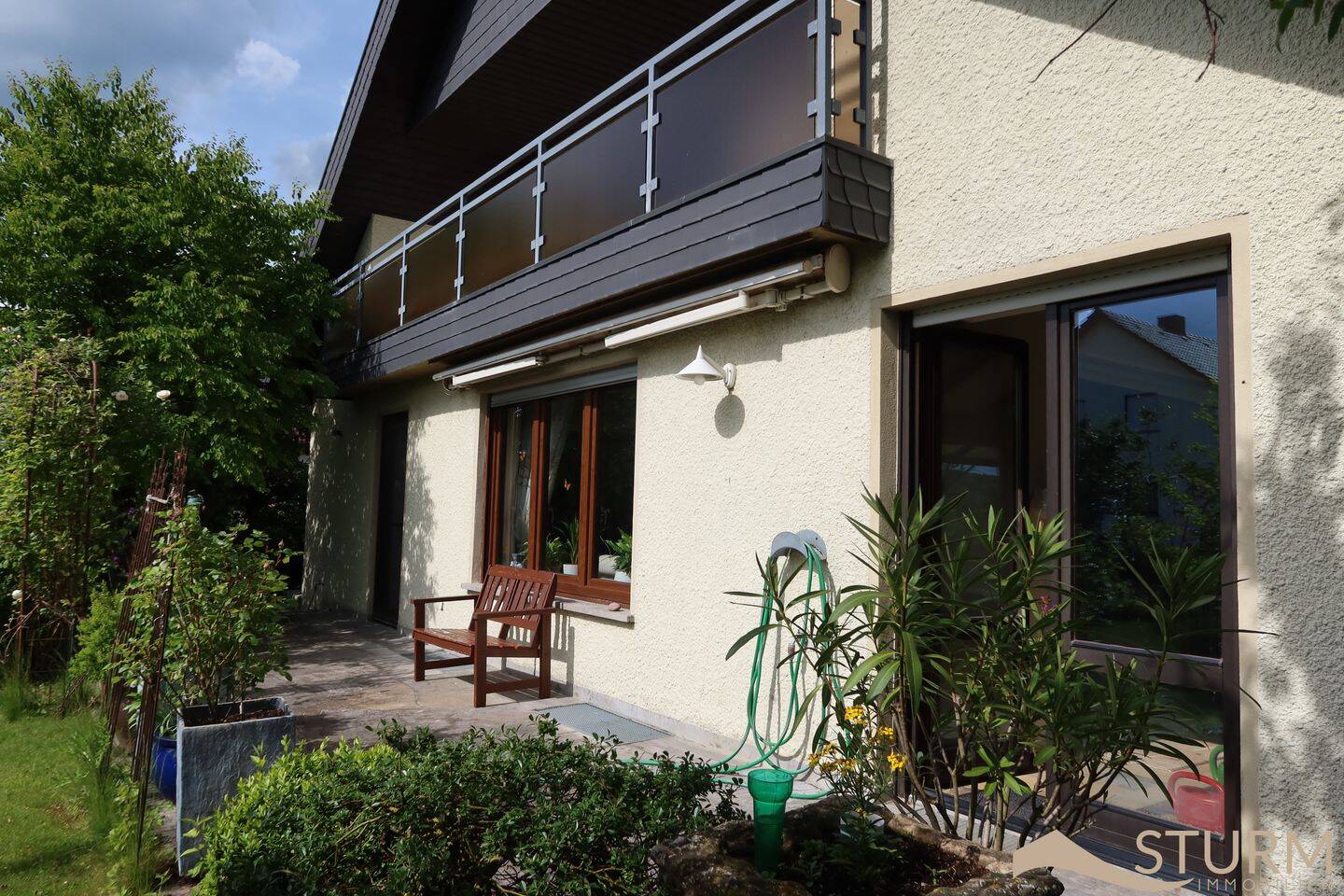 Stattliches, grundsolides Domizil mit Doppelgarage und wunderschön eingewachsenem Garten in ruhige Lage - Dingolshausen – Dingolshausen – Vorschaubild 5