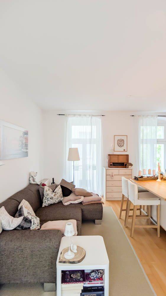 HOMESK - Vermietete 2-Zimmer-Wohnung im Altbau nahe Rosenthaler Platz – Berlin – Vorschaubild 2