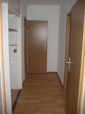3 RW 60 qm 293€ kalt/396€ warm Balkon – 37345 Am Ohmberg – Vorschaubild 4