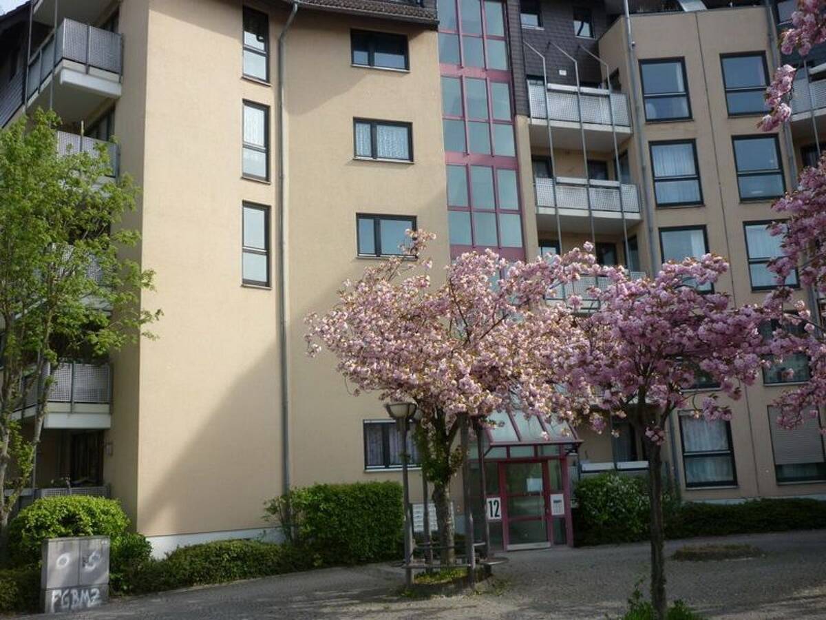 modernisierte 2,0-Zimmer-Wohnung mit Balkon in Mainz Hechtsheim – 55129 Mainz – Bild 1 von 7