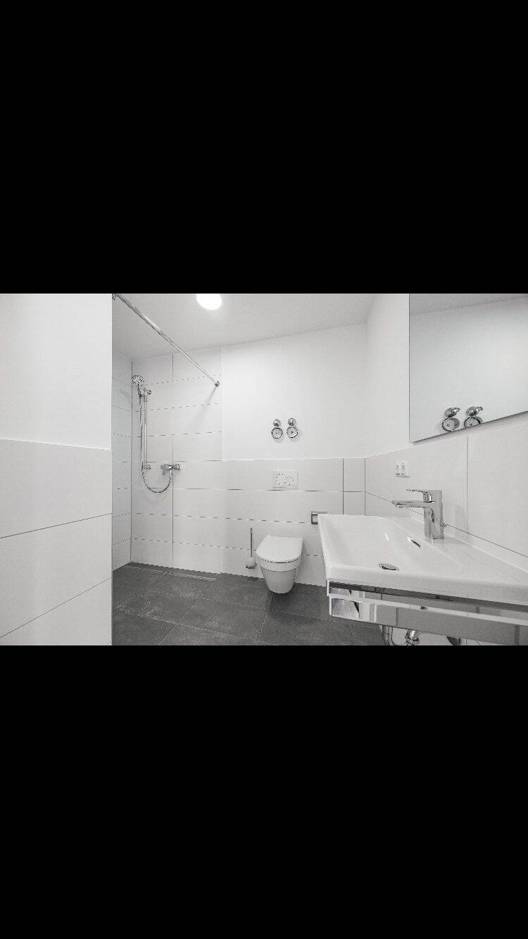 Möbliertes Neubau-Studentenappartement mit Terrasse und Garten – Erlangen – Vorschaubild 5