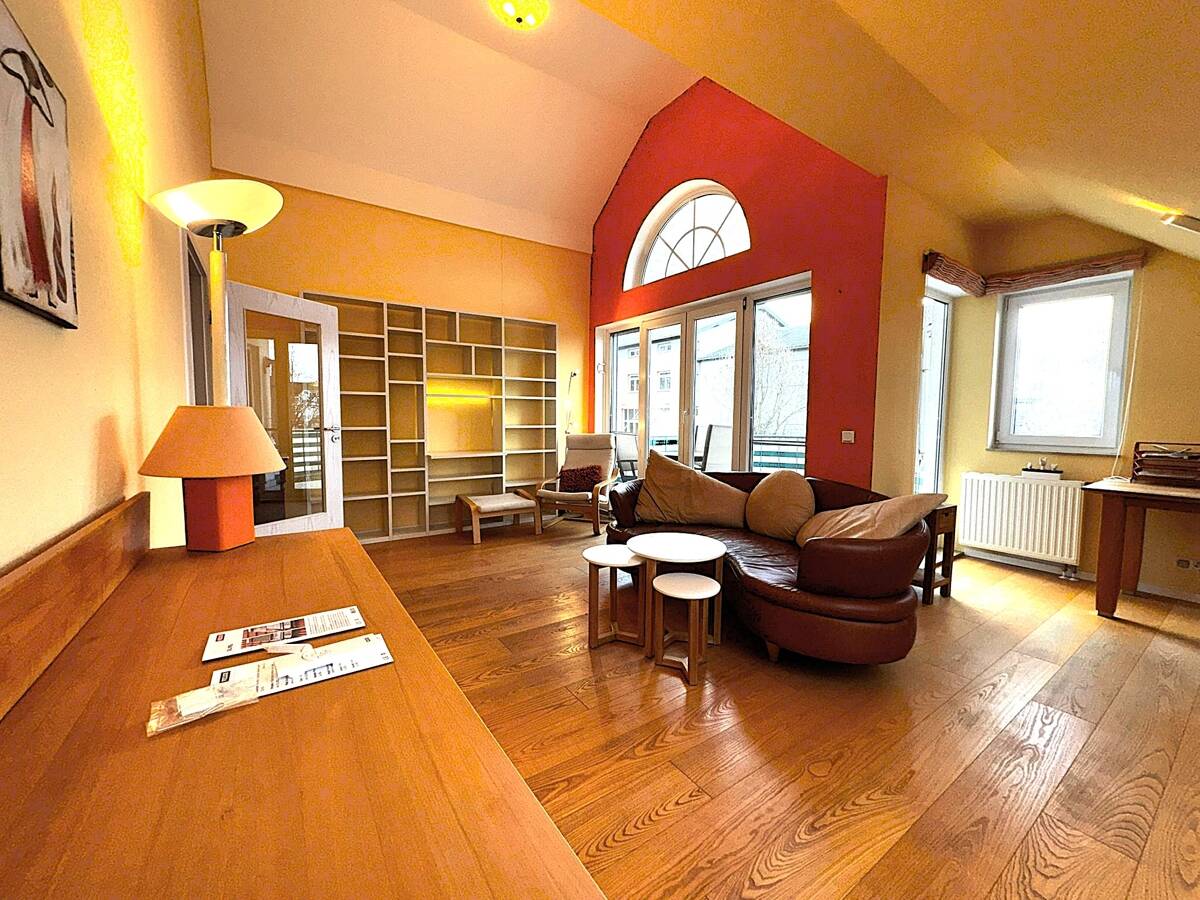 FURNISHED APARTMENT! approx. 65 m², 2-room, 1-bed, 1-bath, with balcony and underground parking