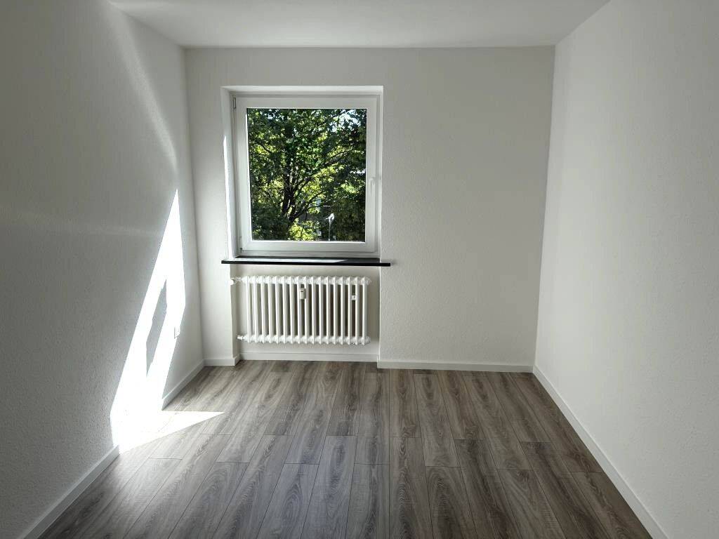 ... in bester Gesellschaft Zuhause! / At home in the best company. – Hagen – Vorschaubild 6