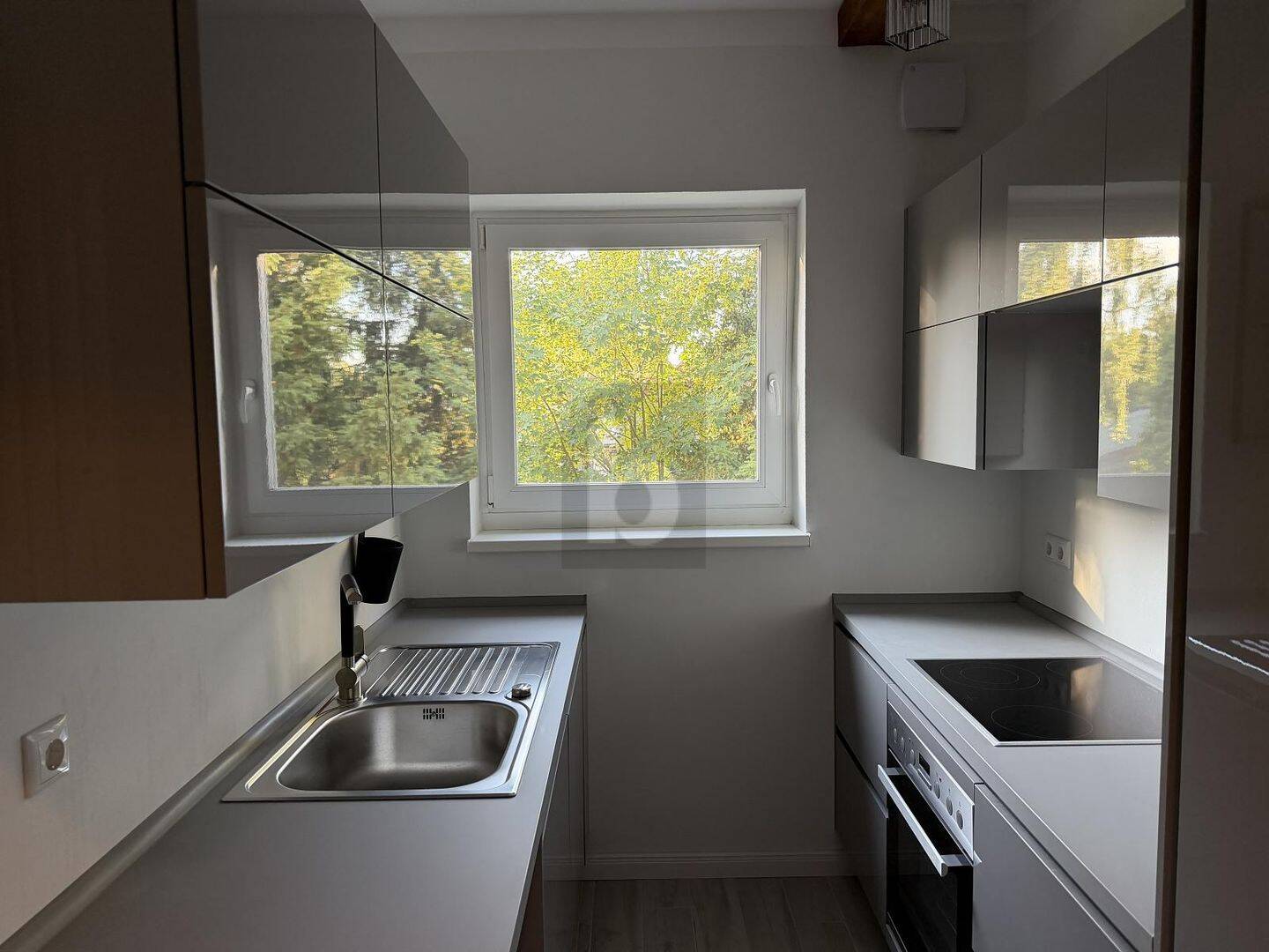 FRISCH RENOVIERT - GARTENMITBENUTZUNG – Berlin – Vorschaubild 5