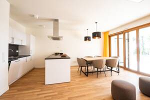 Möblierte 2-Zimmerwohnung mit traumhaften Blick auf Aachen - Zeitmietvertrag – 52072 Aachen – Vorschaubild 2