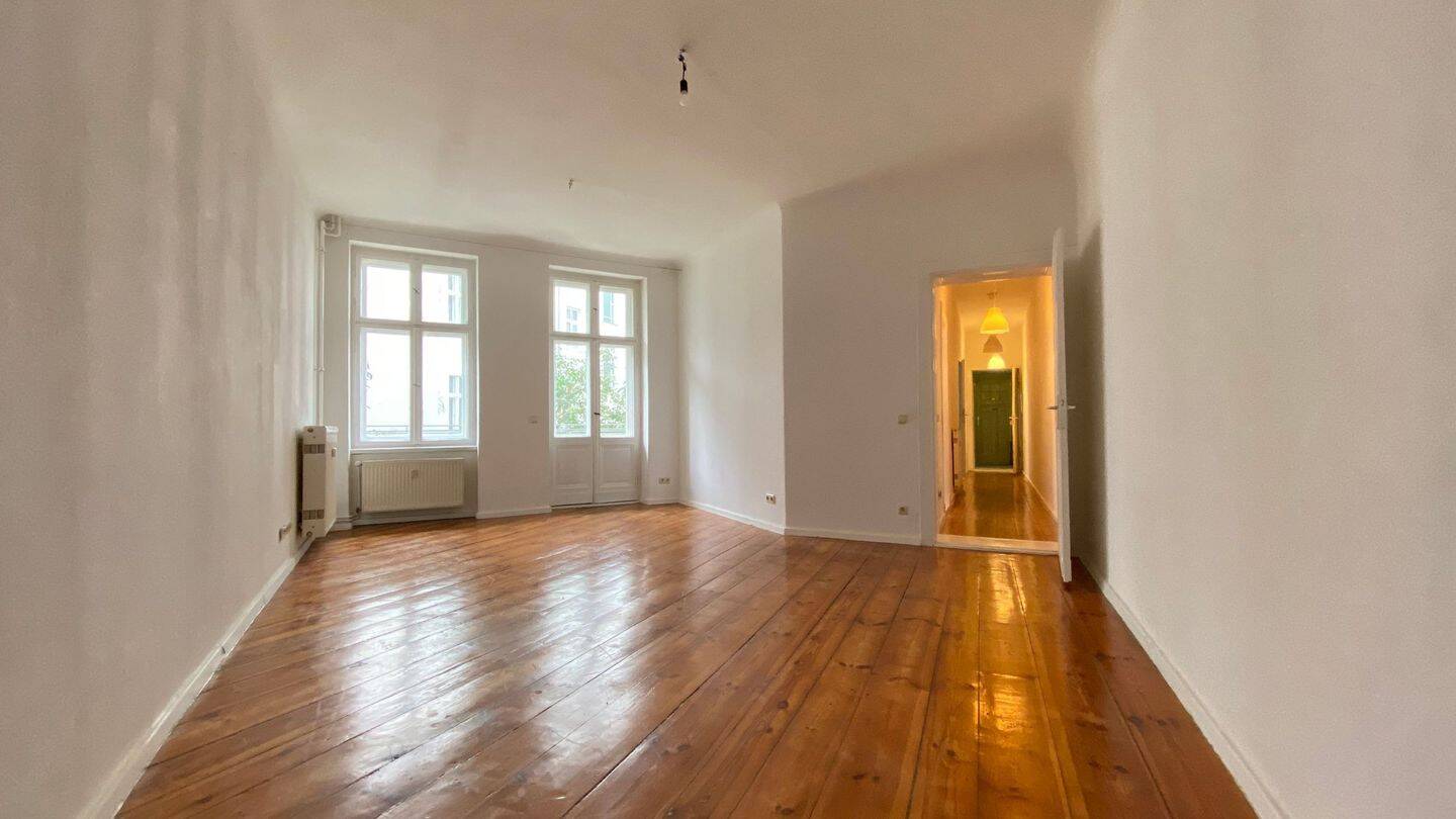 2-Zimmer Altbau in ruhiger Lage !