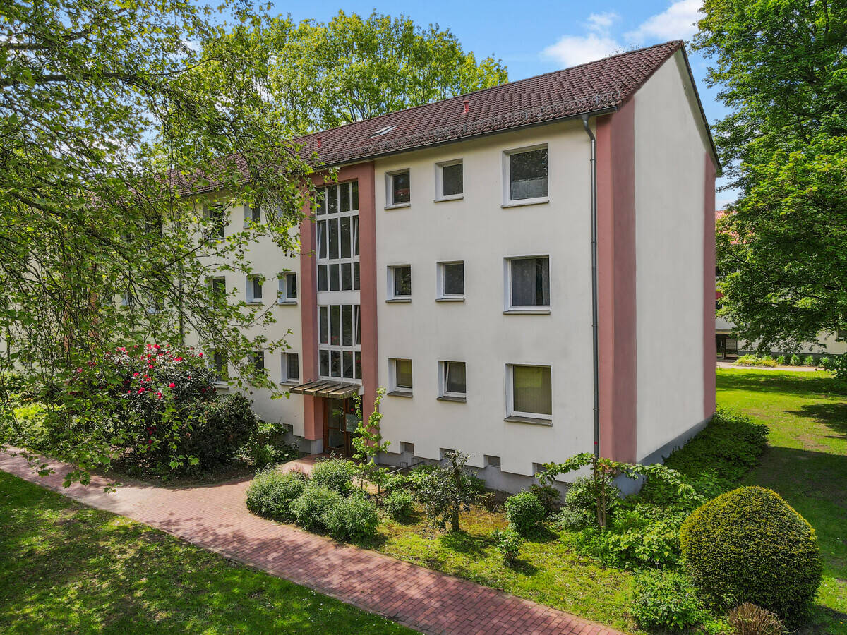 Bremen-Burgdamm/Burglesum | Renovierte 3 Zi.-Wohnung mit Balkon im 1.OG - provisionsfrei! – Bremen – Vorschaubild 2