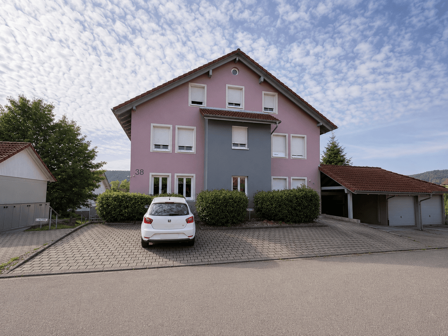 Schöne grenznahe 2-Zimmer-Wohnung in Hohentengen zu vermieten!