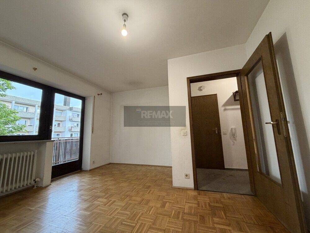 Charmante 2-Zimmer-Wohnung mit Balkon am Bohlenplatz – Erlangen – Vorschaubild 3