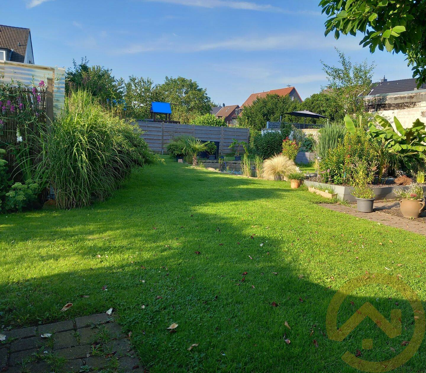 Top Saniertes zwei Familienhaus mit Garten in MH-Heissen – Mülheim an der Ruhr – Bild 1 von 9