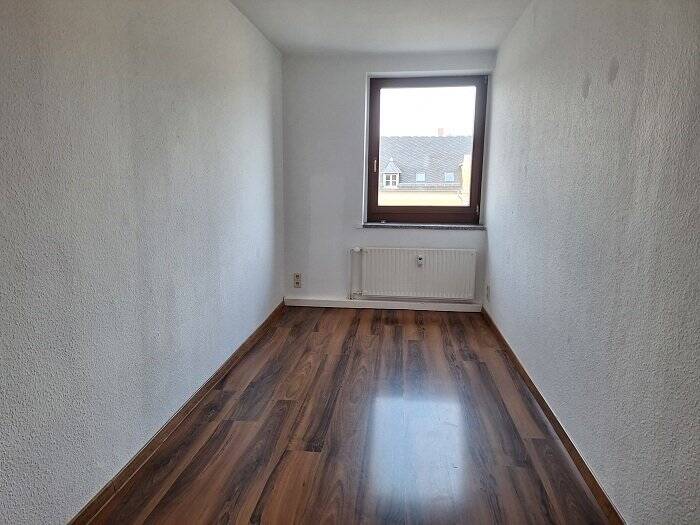 Wohnen Sie doch in einer großzügigen 4 Raumwohnung ganz oben :) – Chemnitz – Vorschaubild 7